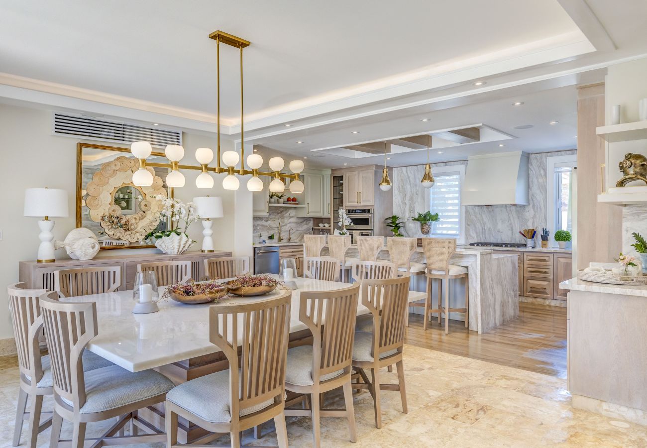 Villa in Punta Cana - La Cana H9, Exquisite Villa With Golf View 