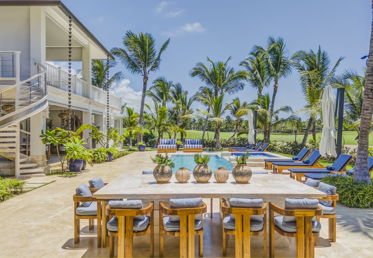 Villa in Punta Cana - La Cana H9, Exquisite Villa With Golf View 