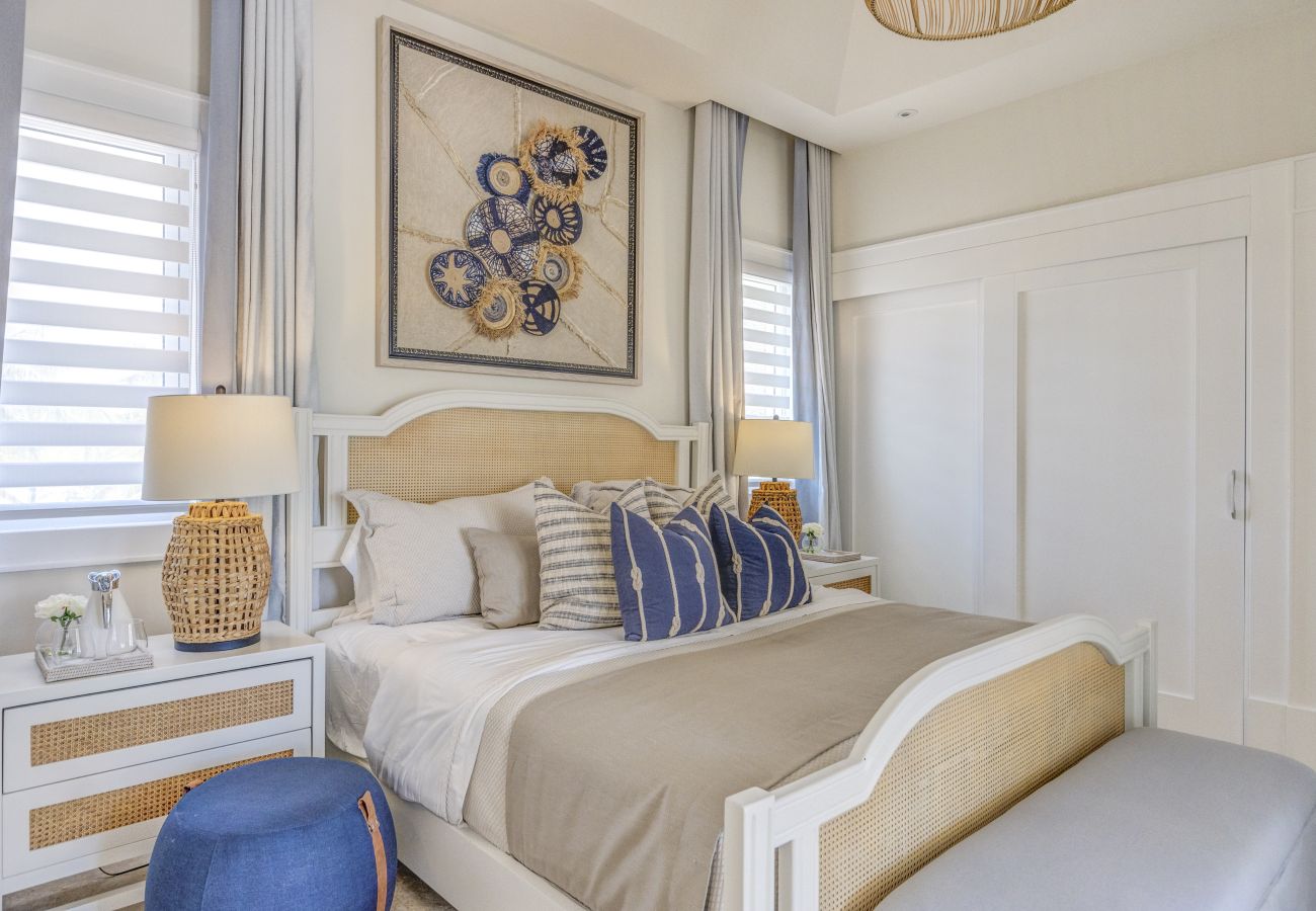 Villa in Punta Cana - La Cana H9, Exquisite Villa With Golf View 