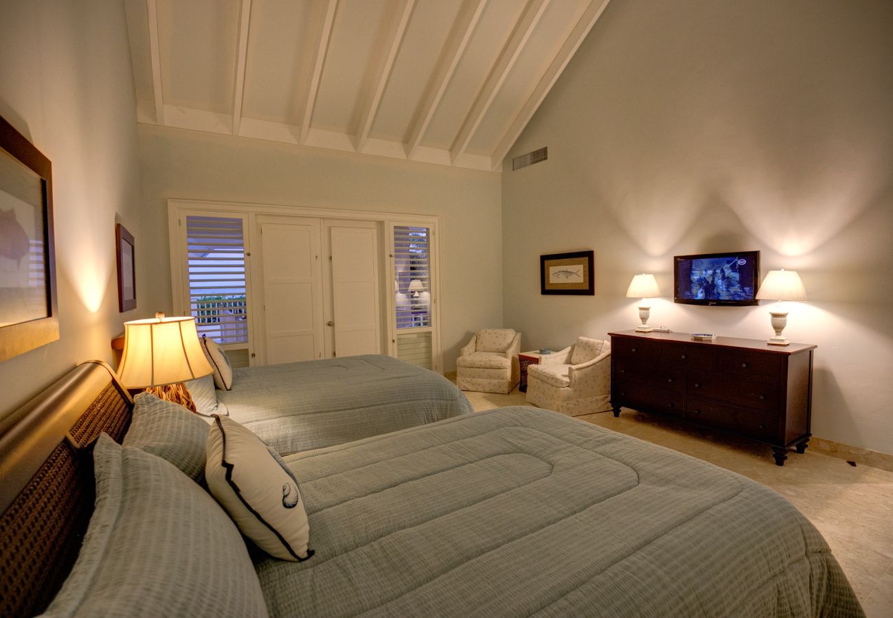 Villa in Punta Cana - Marina 4 - Oceanfront Luxury Villa 