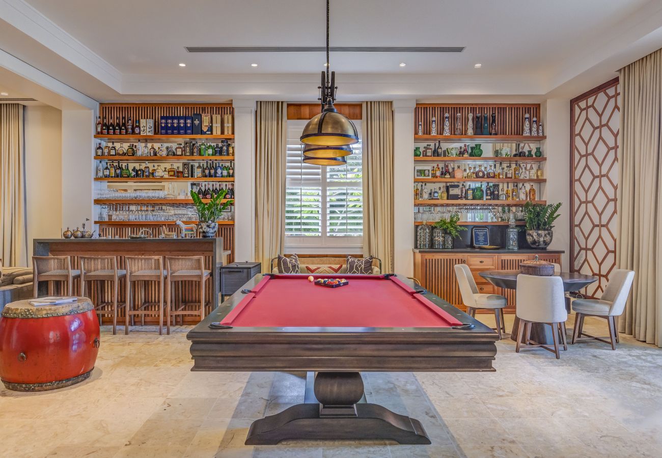 Villa in Punta Cana - Serena 4 - Beachfront Timeless Elegance 