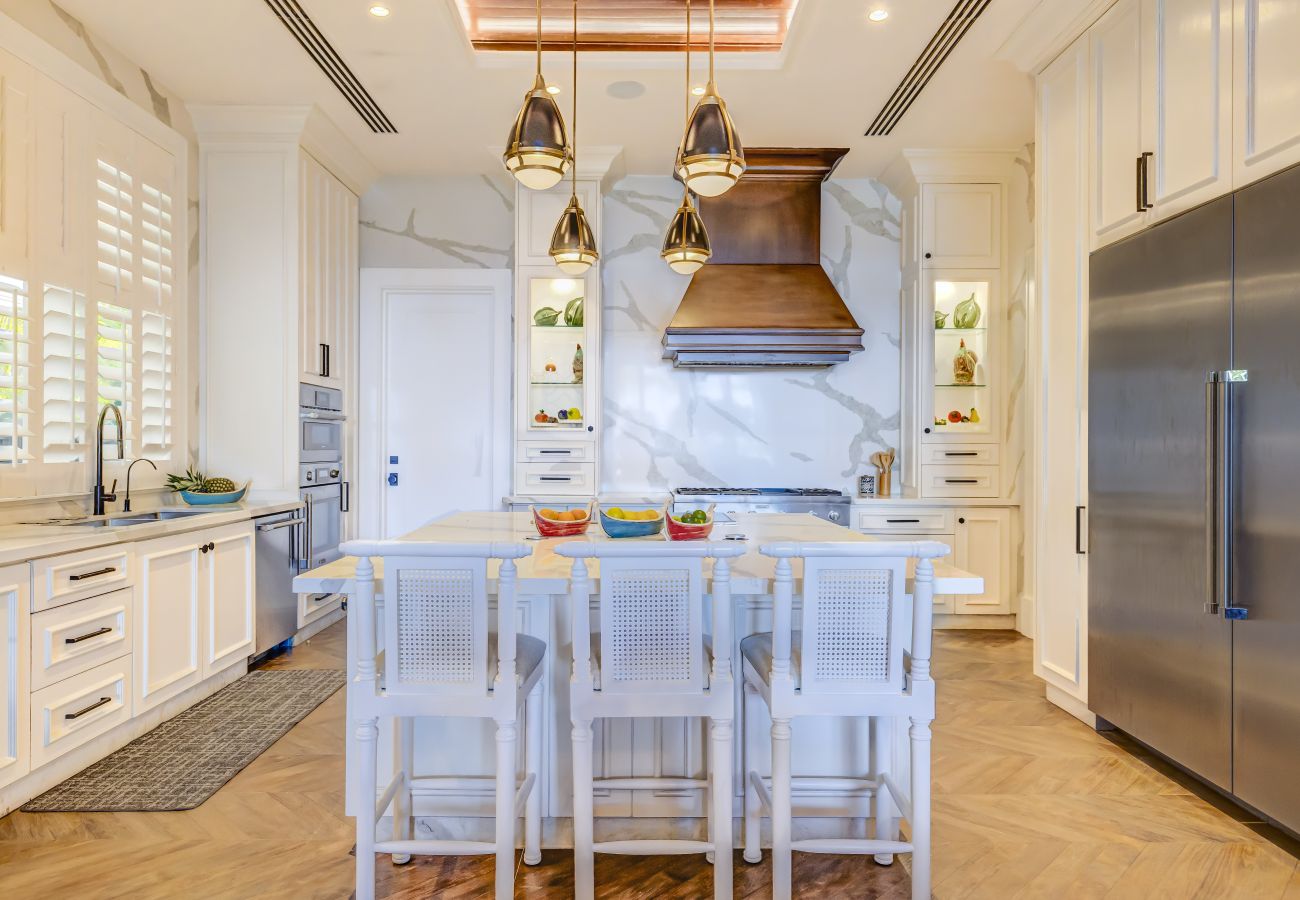 Villa in Punta Cana - Serena 4 - Beachfront Timeless Elegance 