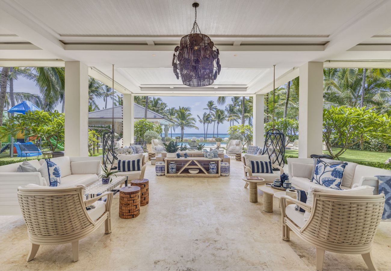 Villa in Punta Cana - Serena 4 - Beachfront Timeless Elegance 