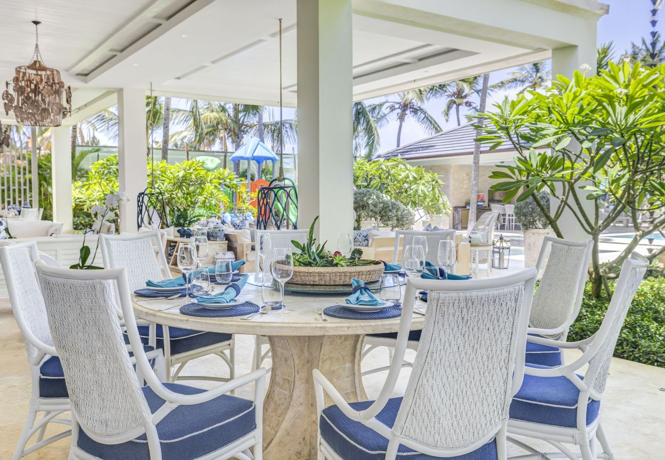 Villa in Punta Cana - Serena 4 - Beachfront Timeless Elegance 