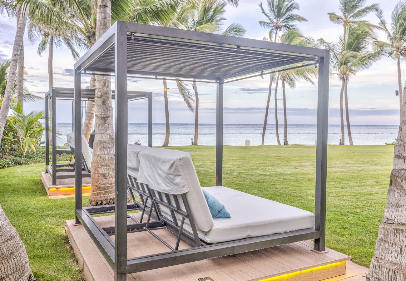 Villa in Punta Cana - Serena 4 - Beachfront Timeless Elegance 