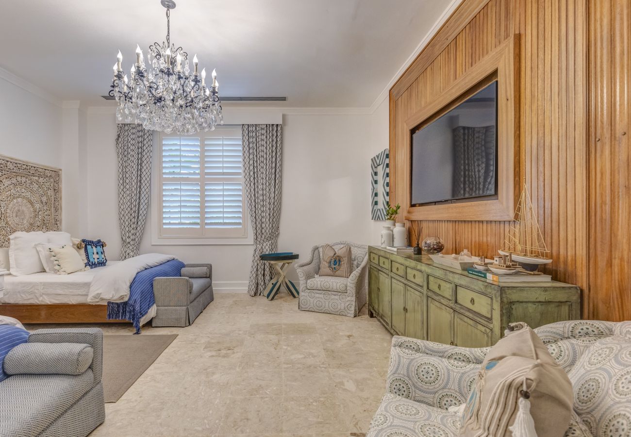 Villa in Punta Cana - Serena 4 - Beachfront Timeless Elegance 