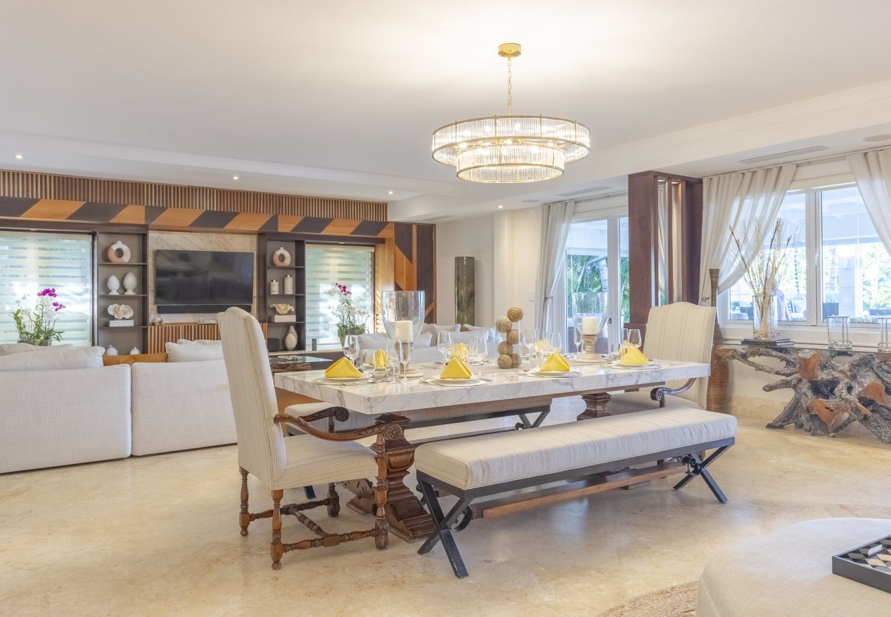 Villa in Punta Cana - Tortuga D8 - Spacious Golf Villa 