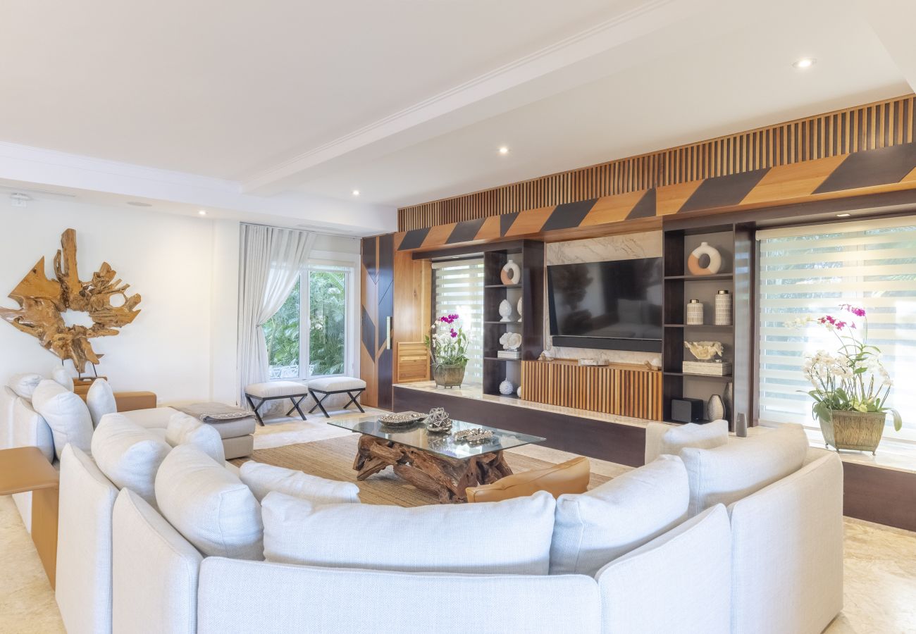 Villa in Punta Cana - Tortuga D8 - Spacious Golf Villa 