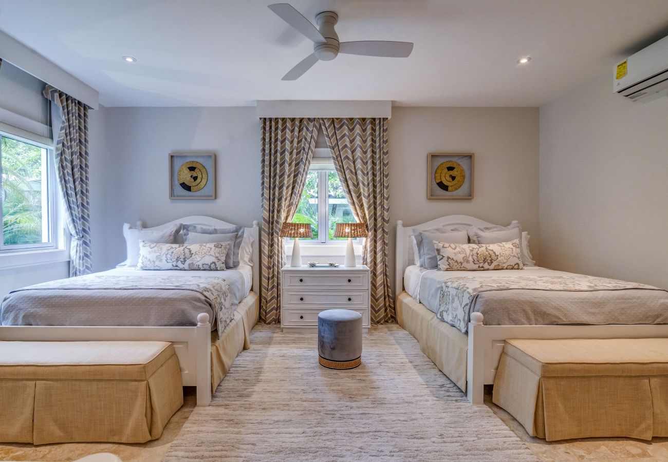 Villa in Punta Cana - Tortuga D8 - Spacious Golf Villa 