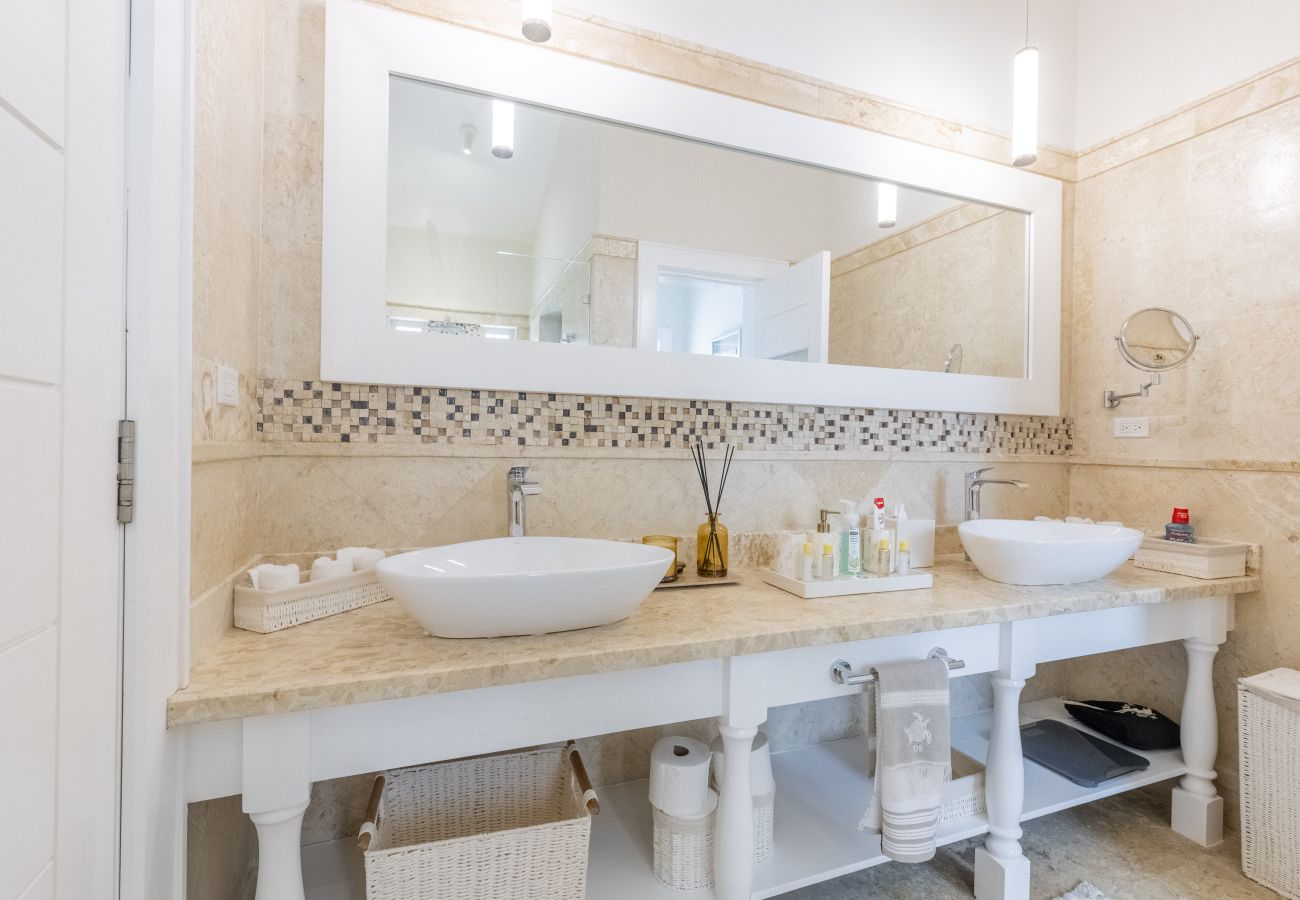 Villa in Punta Cana - Tortuga D8 - Spacious Golf Villa 