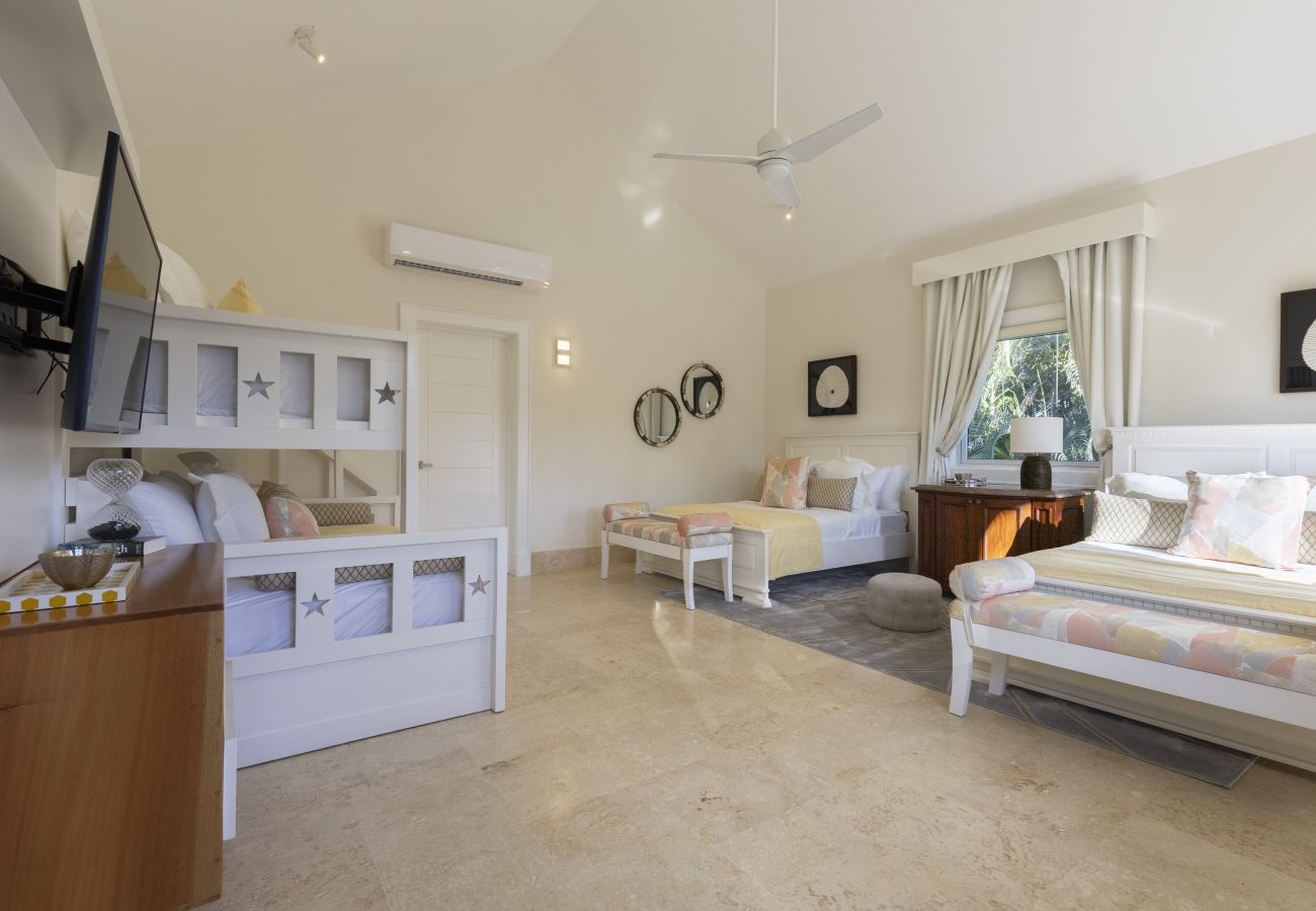 Villa in Punta Cana - Tortuga D8 - Spacious Golf Villa 