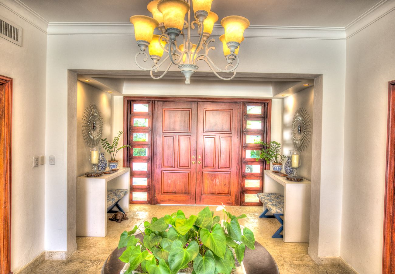 Villa in Punta Cana - Tortuga B10- Luxury Golf View Villa 