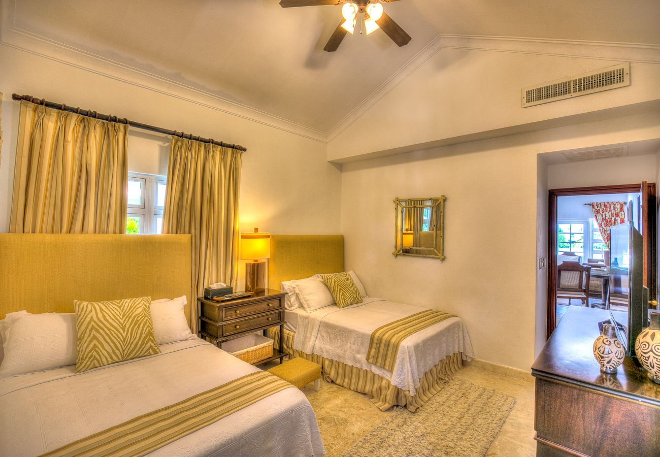 Villa in Punta Cana - Tortuga B10- Luxury Golf View Villa 