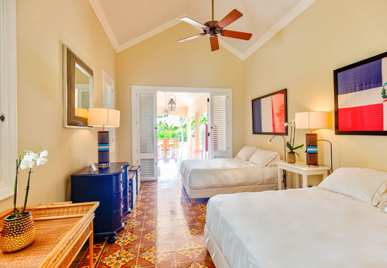 Villa in Punta Cana - Villa Atalaya - Large Garden & Golf View 