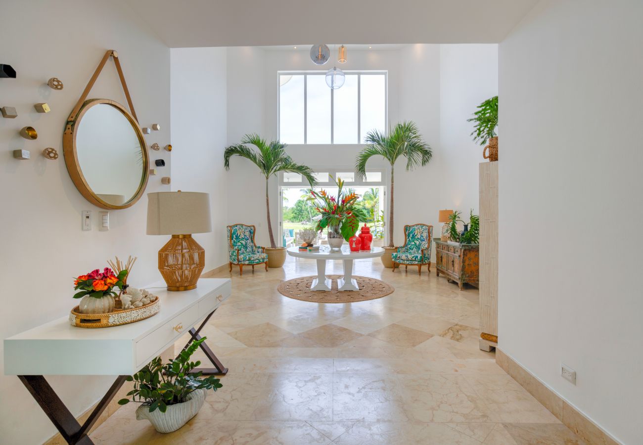 Villa in Punta Cana - Villa Good Vibes - Golf & Partial Ocean View 