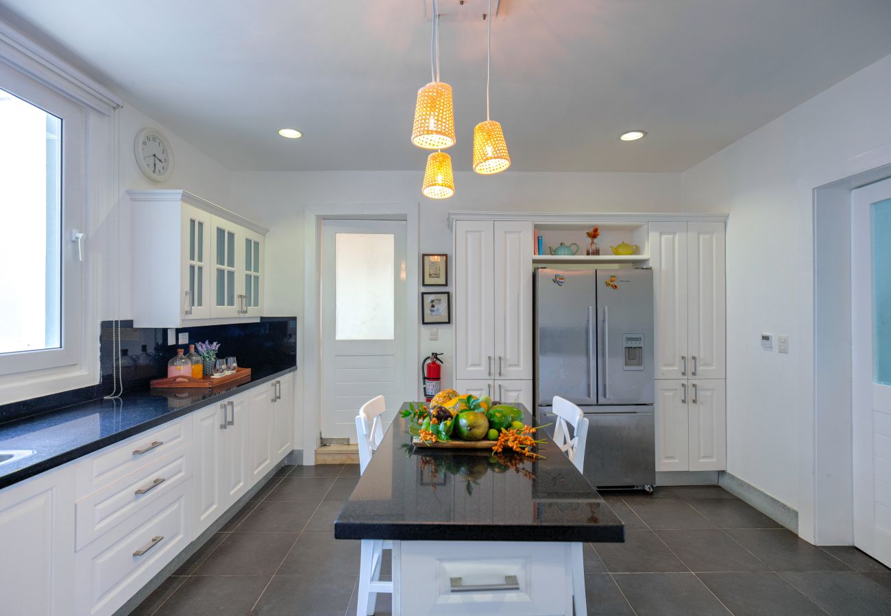 Villa in Punta Cana - Villa Good Vibes - Golf & Partial Ocean View 