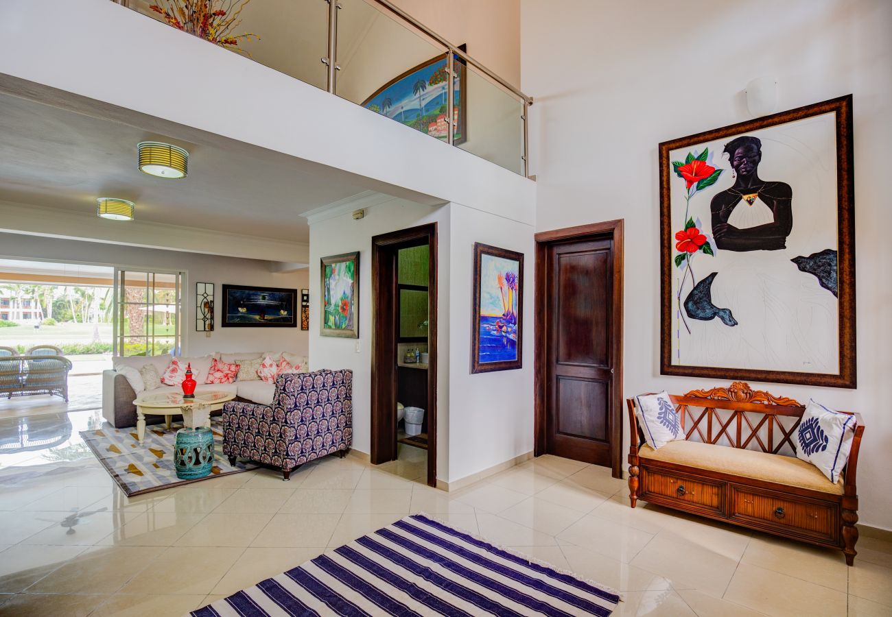 Villa in Punta Cana - Tortuga C33 - Exquisite Folf View Villa 