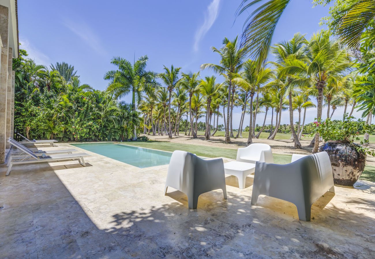 Villa in Punta Cana - Tortuga B19 - Beautiful Golf & Ocean View Villa 
