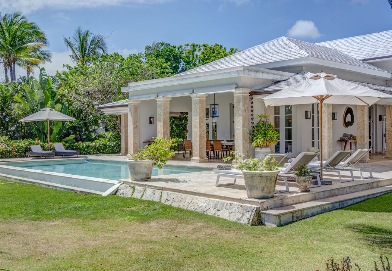 Villa in Punta Cana - Tortuga B28 Beautiful Golf & Sea View Villa 