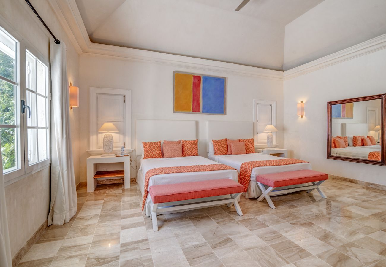 Villa in Punta Cana - Tortuga B28 Beautiful Golf & Sea View Villa 