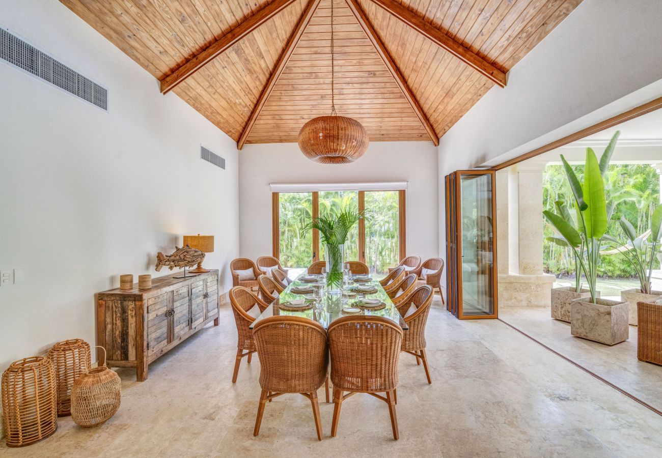 Villa in Punta Cana - Tortuga C41 - Colonial - Style Villa With Golf View