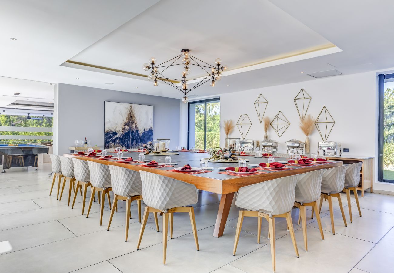 Villa in Punta Cana - Yarari Royale - Modern & Minimalistic Masterpiece
