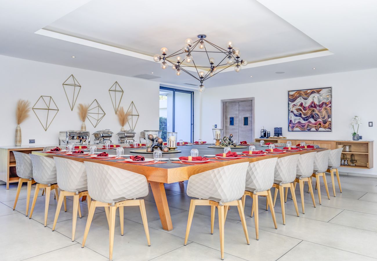 Villa in Punta Cana - Yarari Royale - Modern & Minimalistic Masterpiece