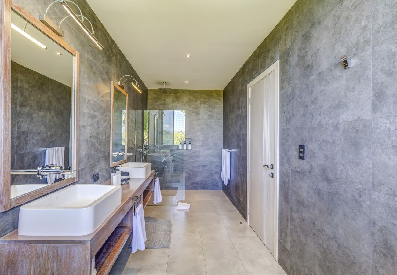 Villa in Punta Cana - Yarari Royale - Modern & Minimalistic Masterpiece