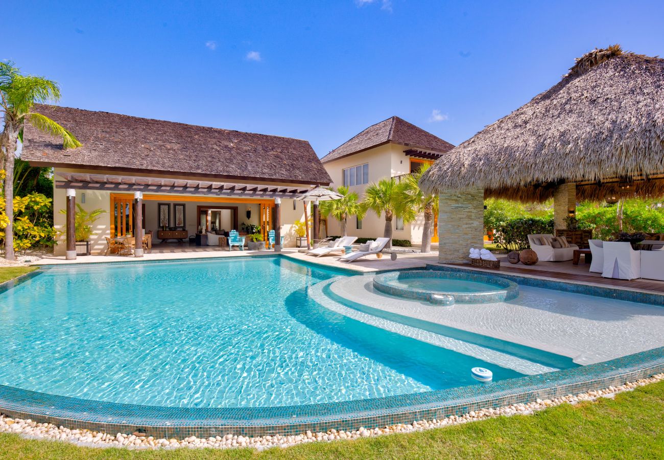 Villa in Punta Cana - Cayuco 3 - Golf View Villa at Cap Cana