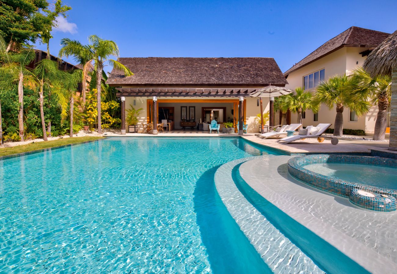 Villa in Punta Cana - Cayuco 3 - Golf View Villa at Cap Cana