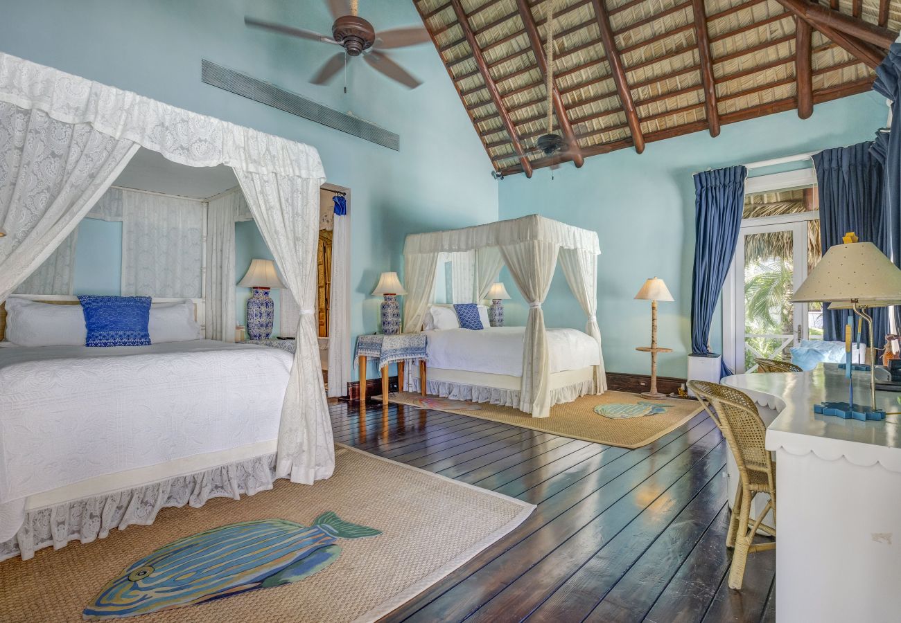 Villa in Punta Cana - Las Hamacas Stunning Beachfront Villa At Cap Cana