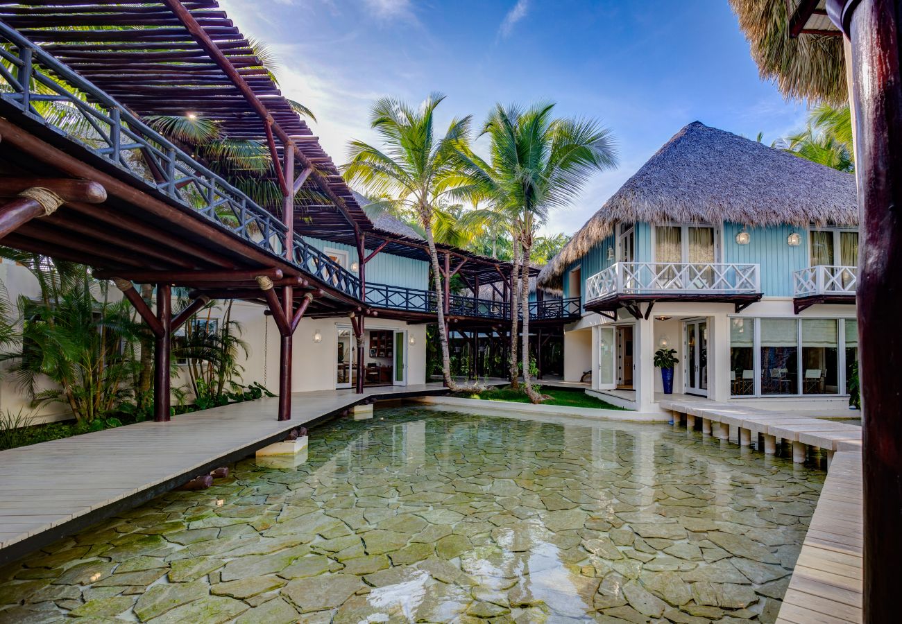 Villa in Punta Cana - Las Hamacas Stunning Beachfront Villa At Cap Cana