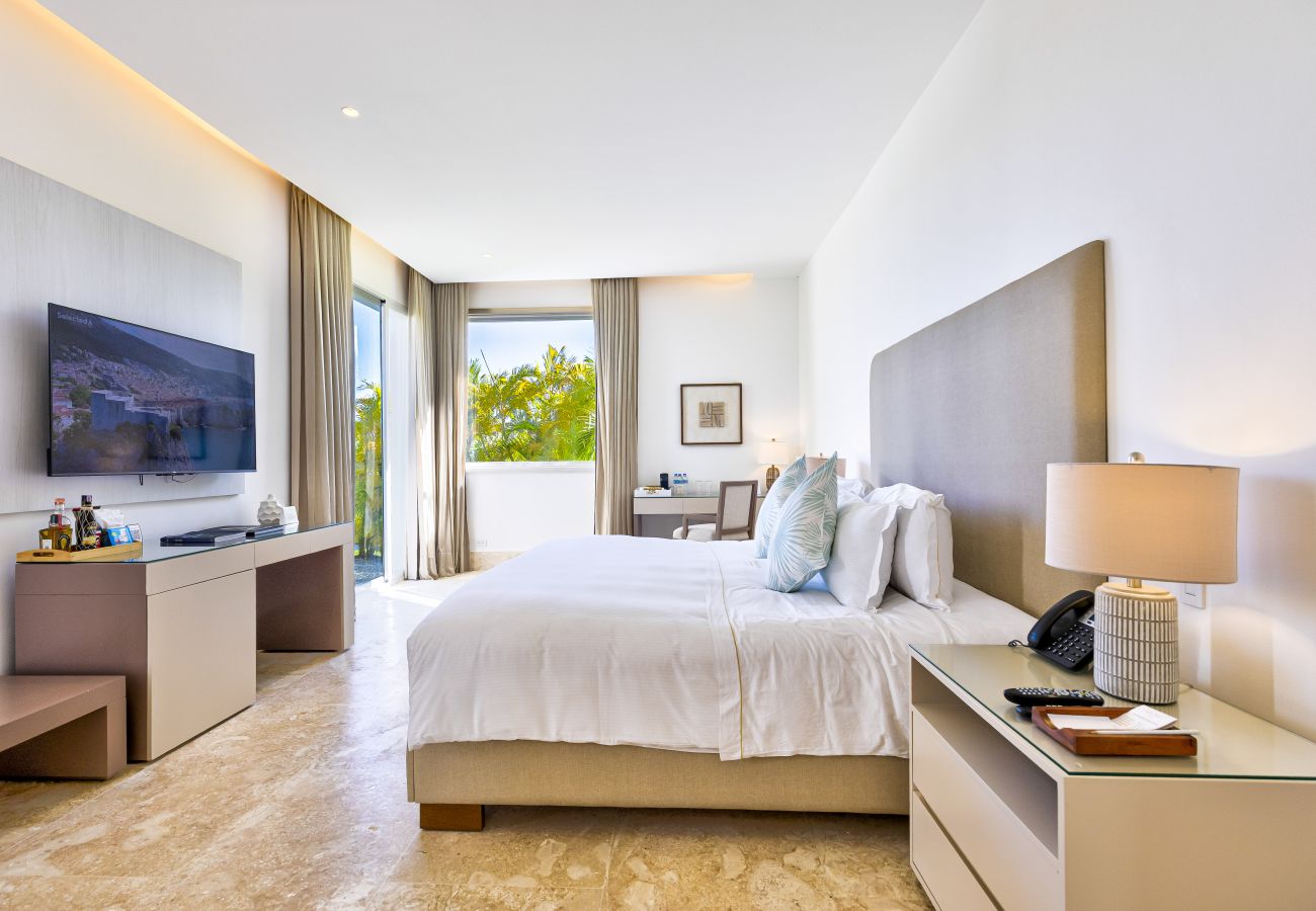 Villa in Punta Cana - Founders Villa - Exquisit Villa In Eden Roc Cap Cana 