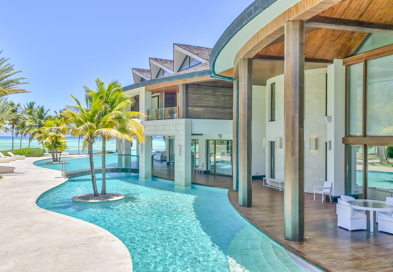 Villa in Punta Cana - Blue Oasis - Beachfront With Breathtaking Views 