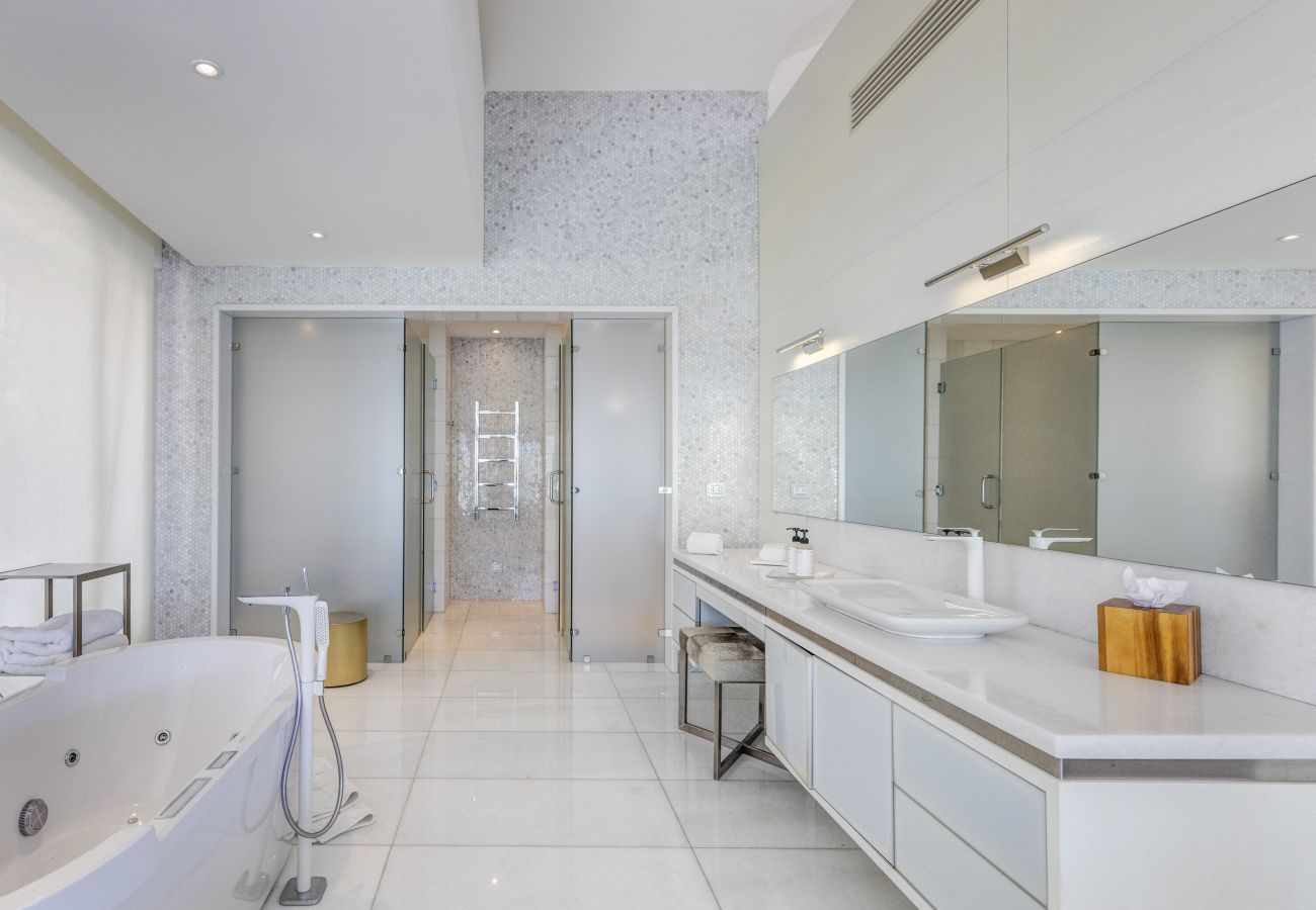 Villa in Punta Cana - Blue Oasis - Beachfront With Breathtaking Views 