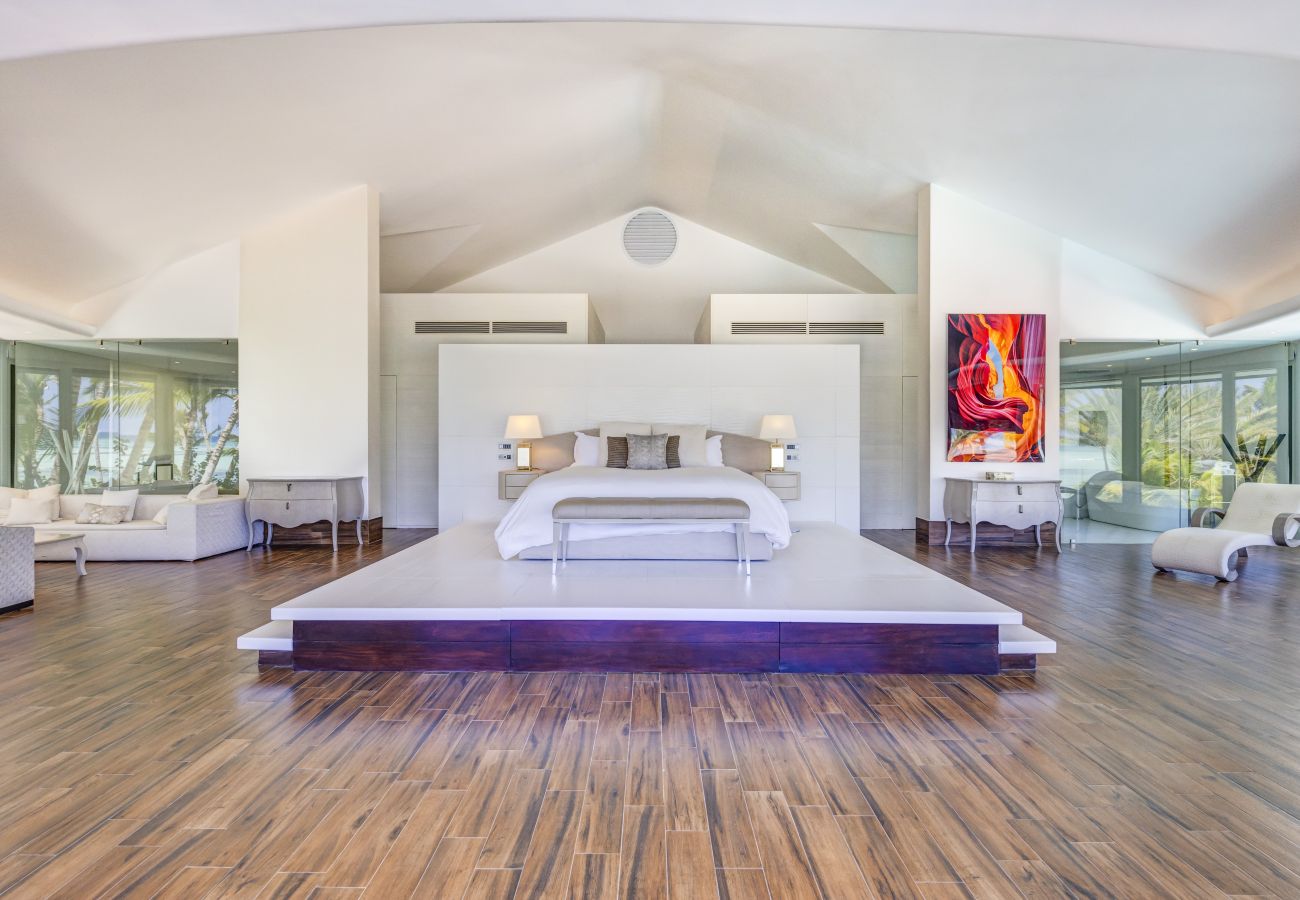 Villa in Punta Cana - Blue Oasis - Beachfront With Breathtaking Views 