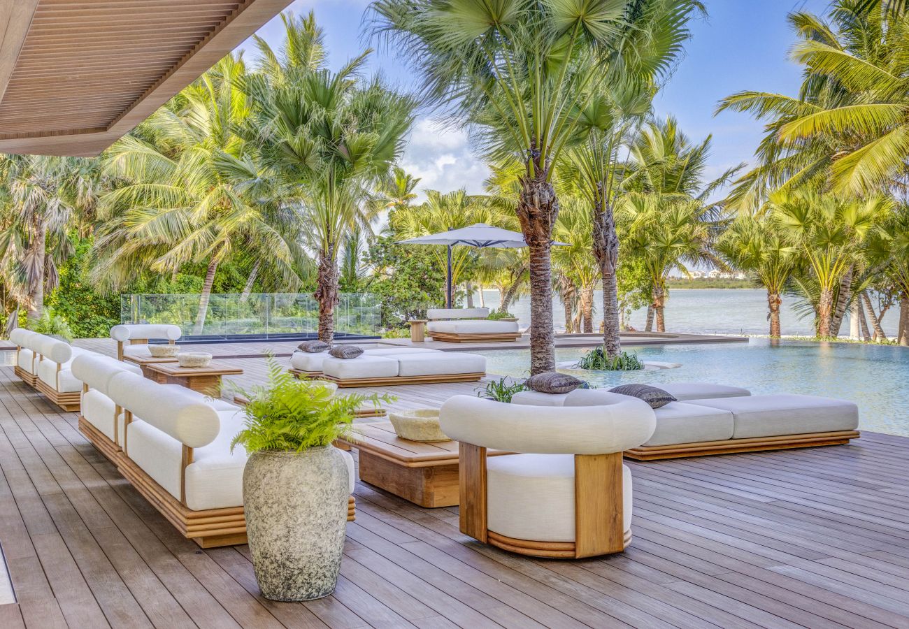 Villa in Punta Cana - Casa del Mar - Cap Cana Beachfront Masterpiece 