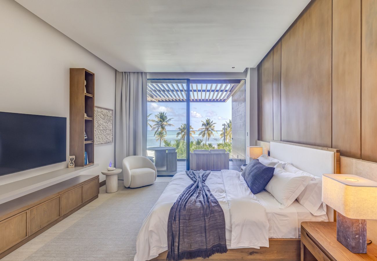 Villa in Punta Cana - Casa del Mar - Cap Cana Beachfront Masterpiece 