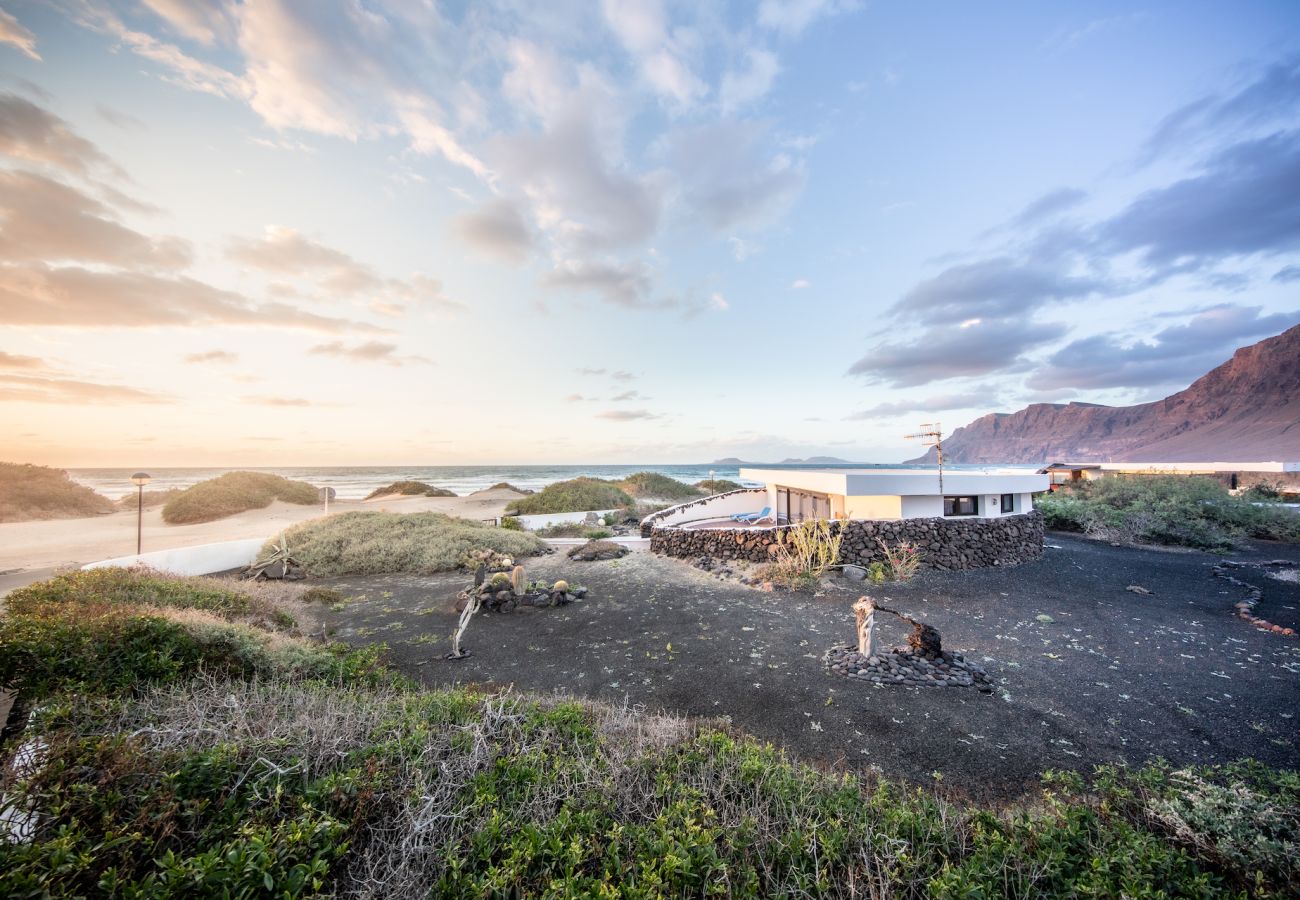 Bungalow in  Famara - Famara Sunset Bungalow