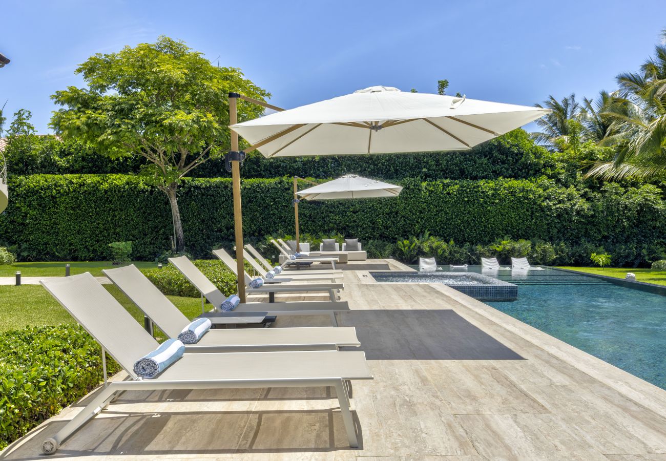 Villa in Punta Cana - Villa Mariposa | Luxury Golffront Villa in Punta Cana