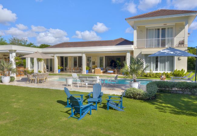 Villa/Dettached house in Adeje - Villa Golf & Sun Retreat