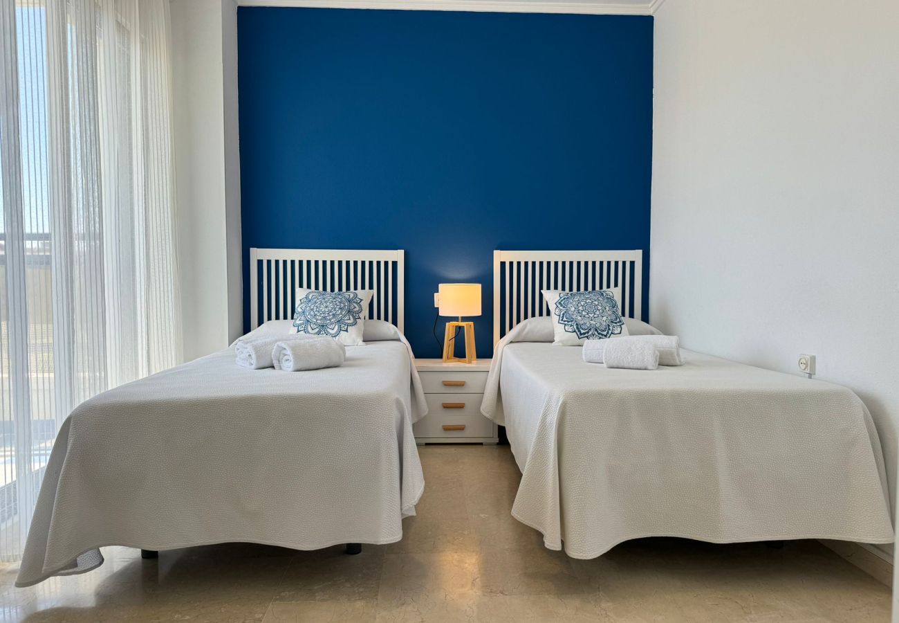 Appartamento a Playa de Gandía - Grazioso appartamento in un complesso recintato e familiare vicino alla spiaggia. Piscina / Wifi / palestra / barbecue