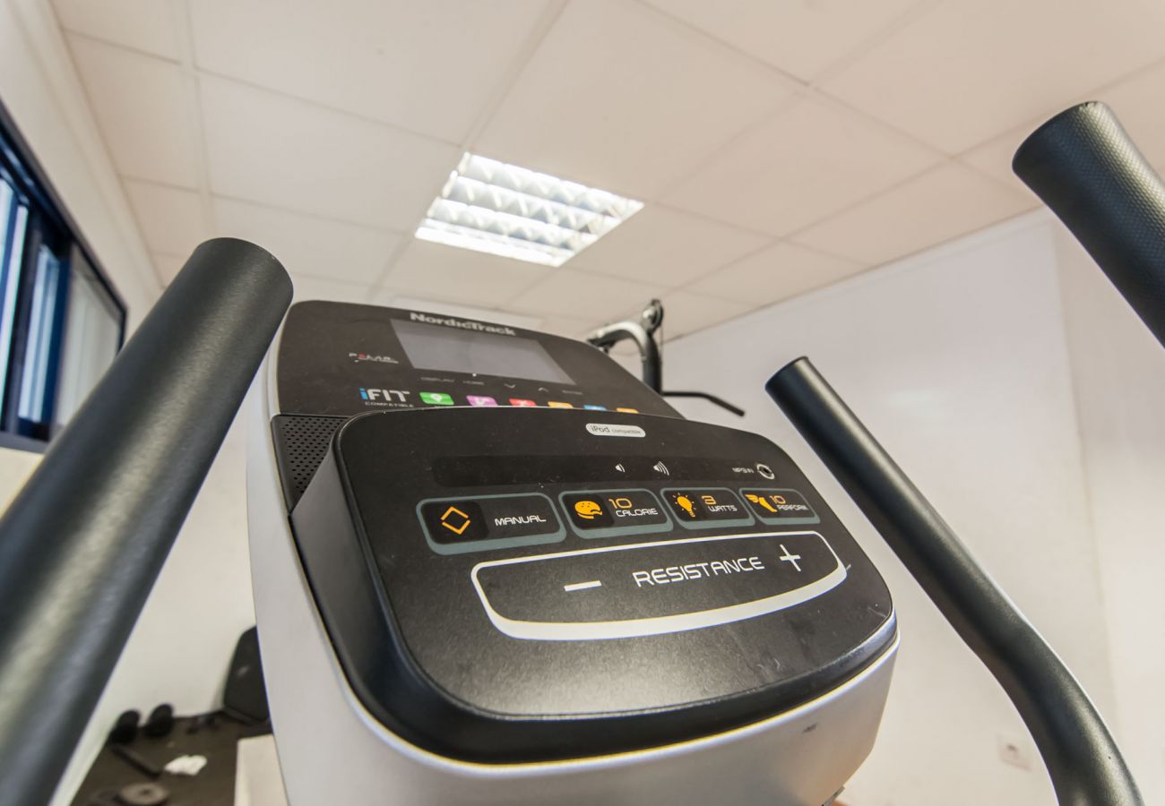 Appartamento a Playa de Gandía - Nuovo appartamento in un unico Resort, aria condizionata, WIFI GRATUITO, pagaia. Ideale per le famiglie