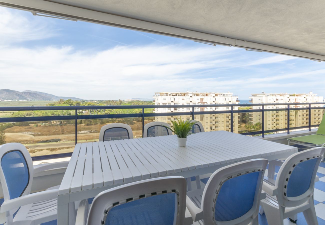 Appartamento a Playa de Gandía - Appartamento con piscina / wifi / barbecue. Decorazione moderna Ideale per le famiglie.