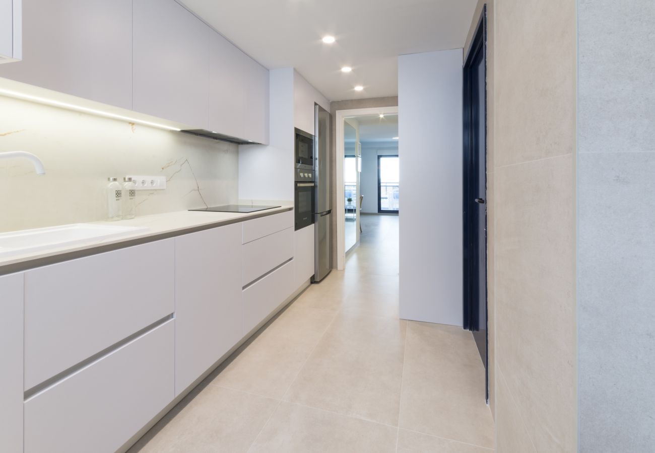 Appartamento a Playa de Gandía - Appartamento con piscina / wifi / barbecue. Decorazione moderna Ideale per le famiglie.