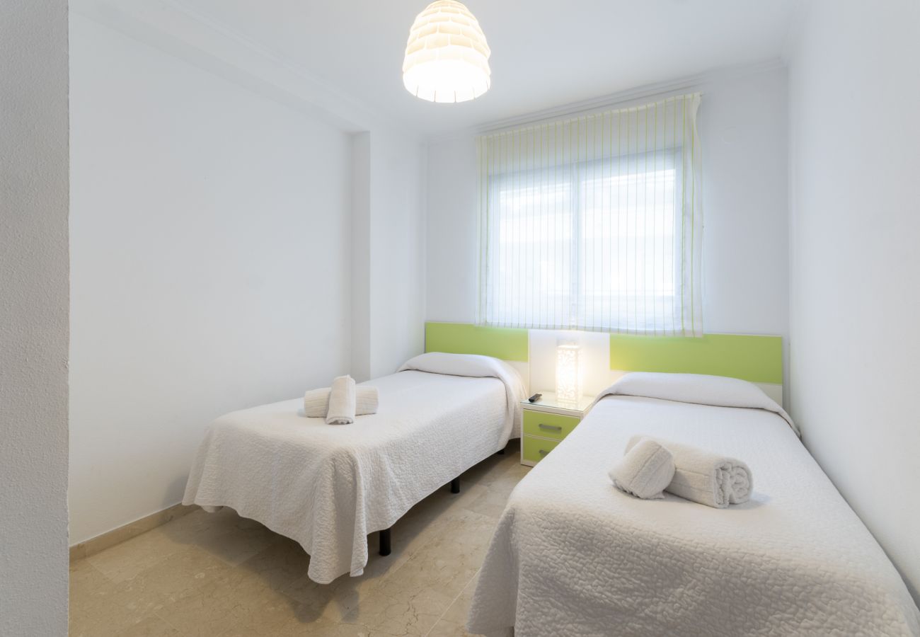 Appartamento a Playa de Gandía - Grazioso appartamento in un complesso recintato e familiare vicino alla spiaggia. Piscina / Wifi / palestra / barbecue