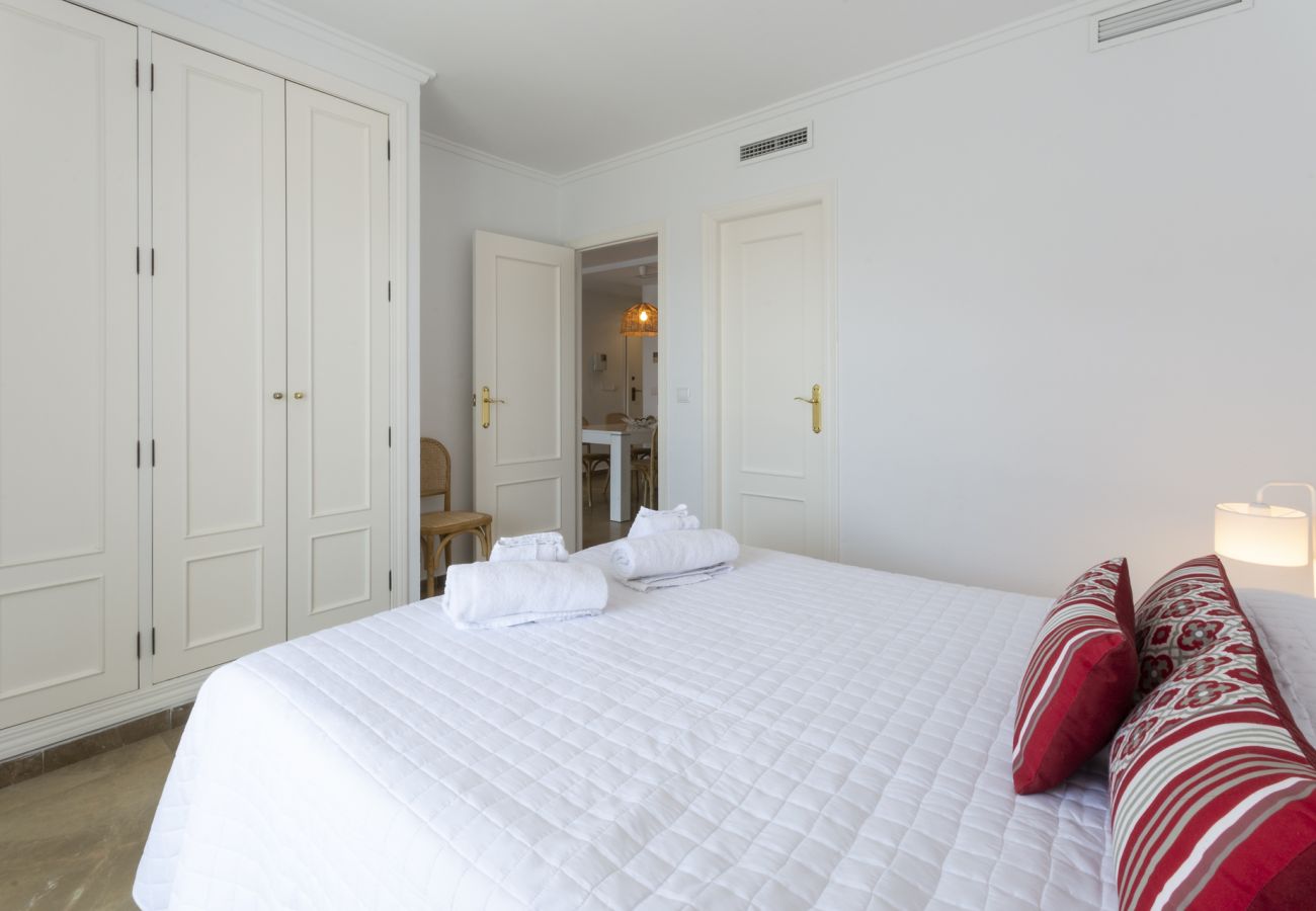 Appartamento a Playa de Gandía - Appartamento con piscina / wifi / barbecue. Decorazione moderna Ideale per le famiglie.