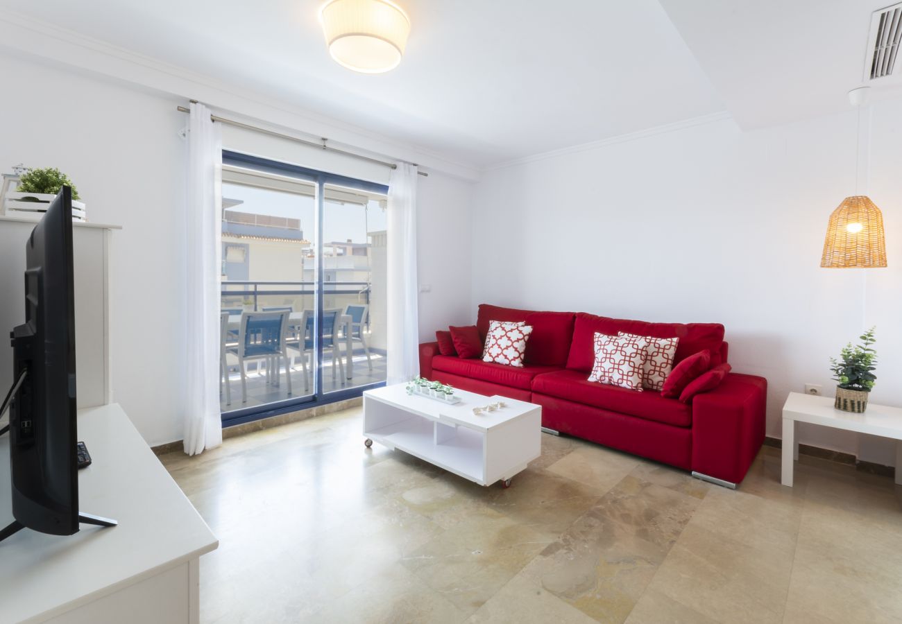 Appartamento a Playa de Gandía - Appartamento con piscina / wifi / barbecue. Decorazione moderna Ideale per le famiglie.