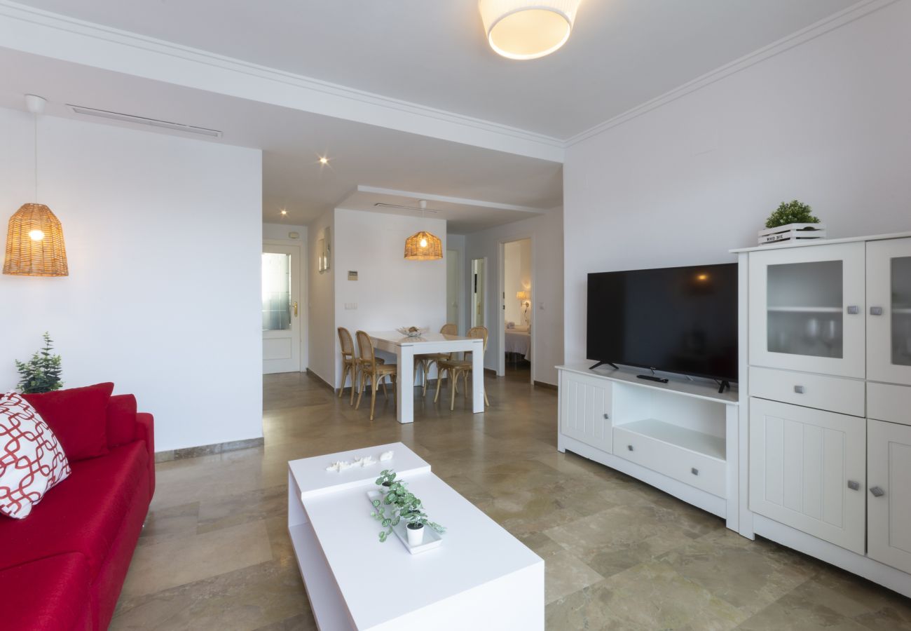 Appartamento a Playa de Gandía - Appartamento con piscina / wifi / barbecue. Decorazione moderna Ideale per le famiglie.