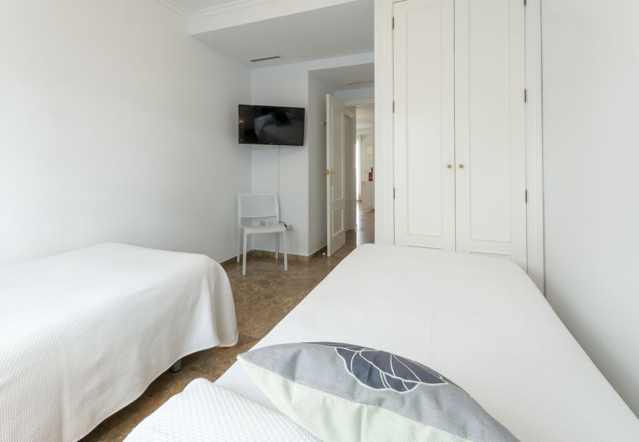 Appartamento a Playa de Gandía - Grazioso appartamento familiare vicino alla spiaggia. Piscina / Wifi